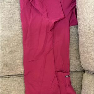 Jockey women’s scrub top